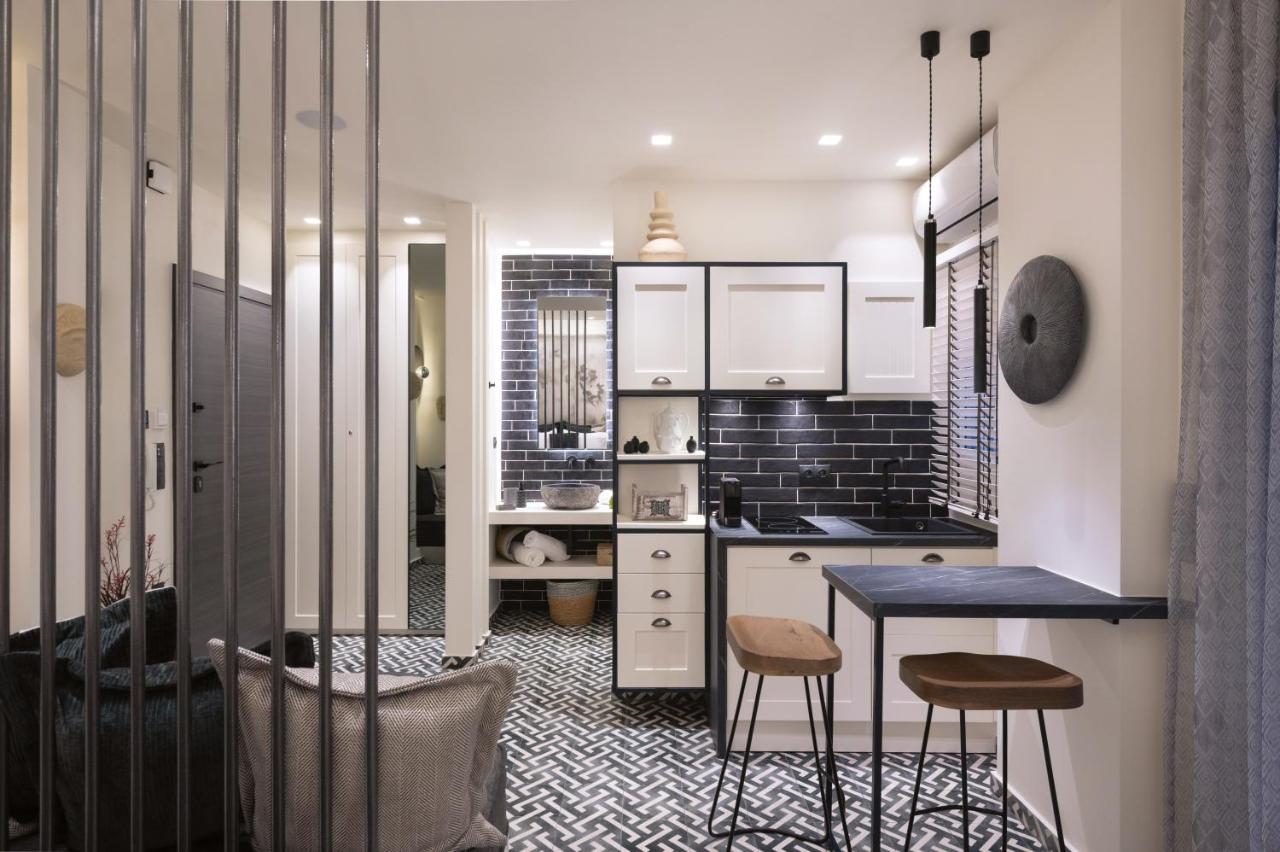 Adrianou At Heart Of Plaka Apartment Athens Exterior photo